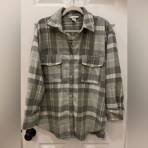 H&M Gray Plaid Long Sleeve Flannel Shirt/Shacket Size M